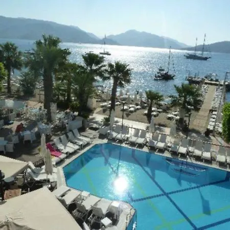 Cettia (adults Only) 4*